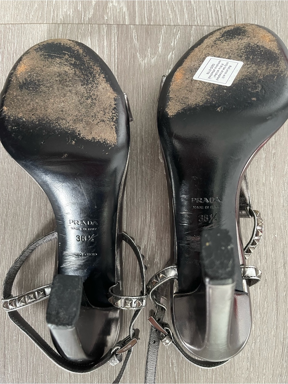 Prada shoes - Picture 4 of 5